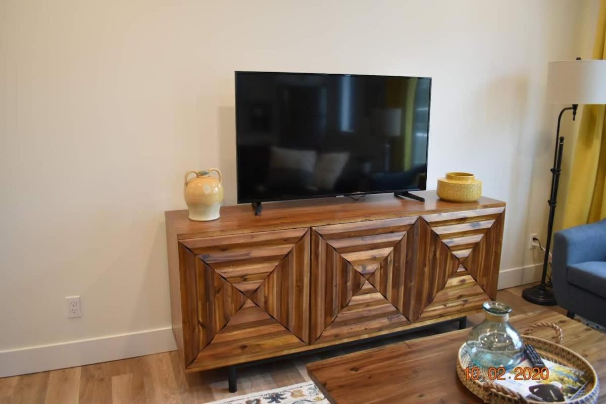 Downtown Traverse City Capri Condo 316 Bagian luar foto