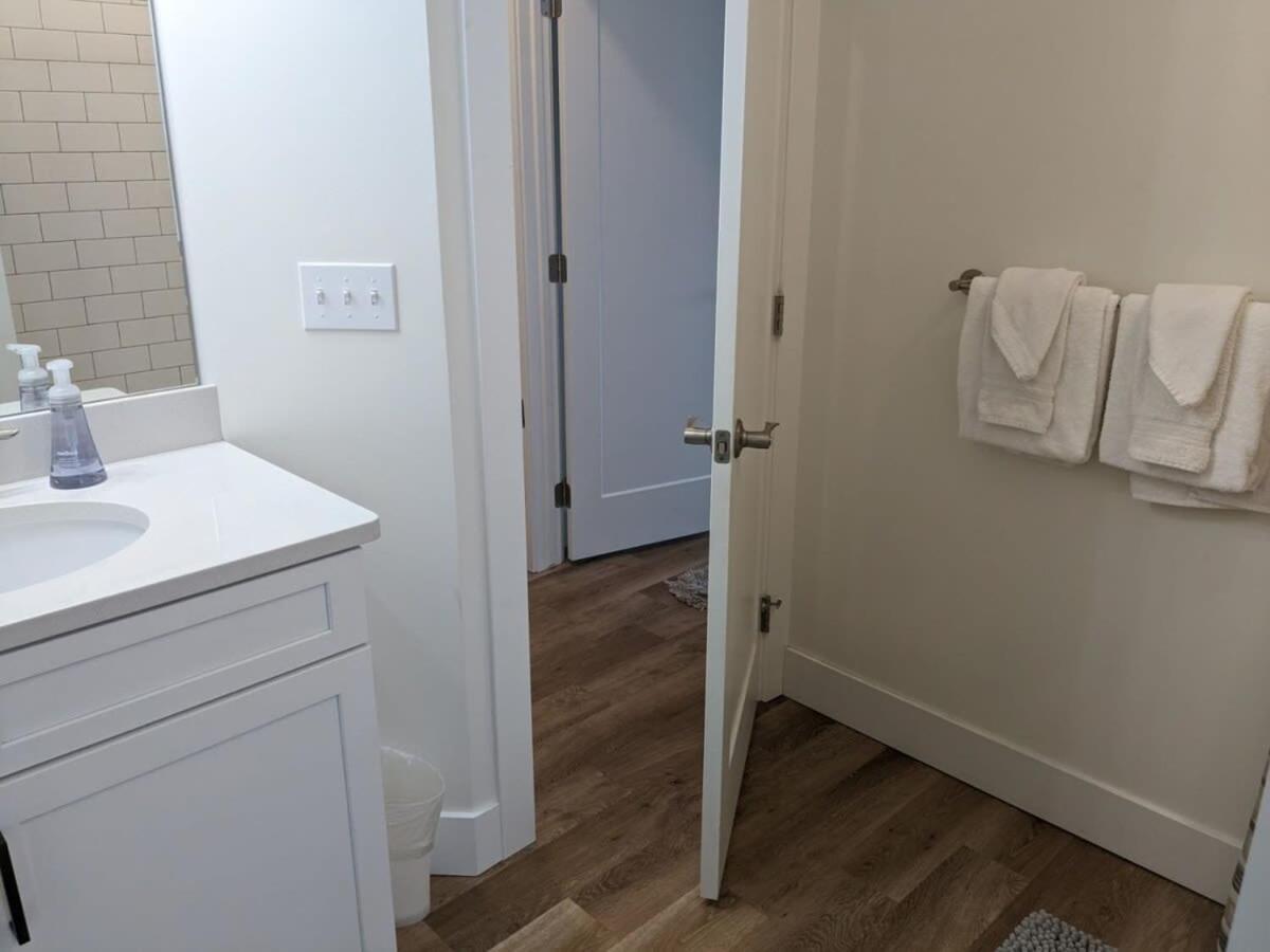 Downtown Traverse City Capri Condo 316 Bagian luar foto