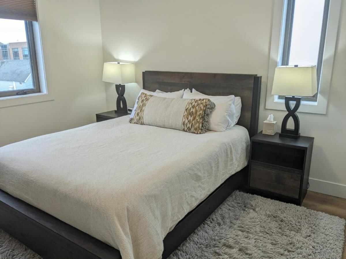 Downtown Traverse City Capri Condo 316 Bagian luar foto